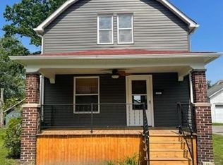 411 Maple St, Grove City, PA 16127
