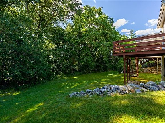 5th image of 77 Lamplighter Dr