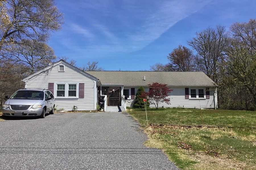 1st image of 44 Montague Dr