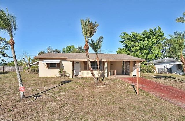 1st image of 303 Canyon Dr N
