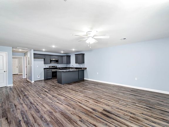 2nd image of 1300 Lafourche Dr #302