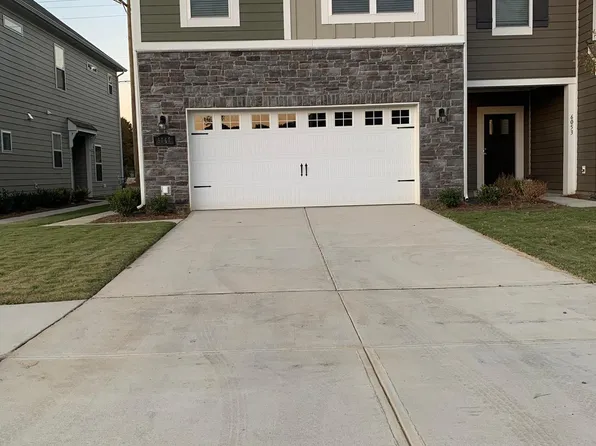 8101 Ramsburg Dr, Charlotte, NC 28269