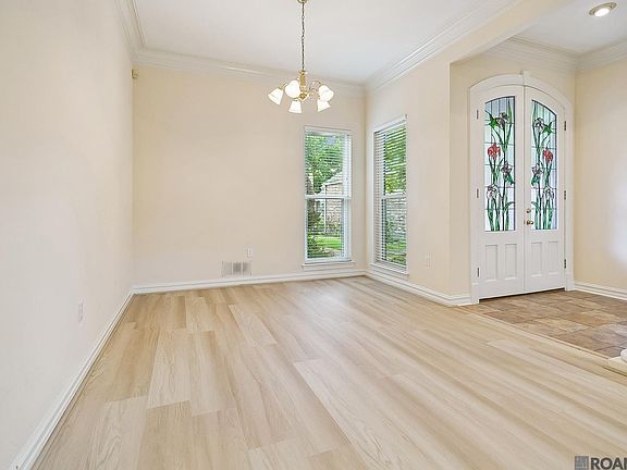 4th image of 5839 Glen Cove Dr