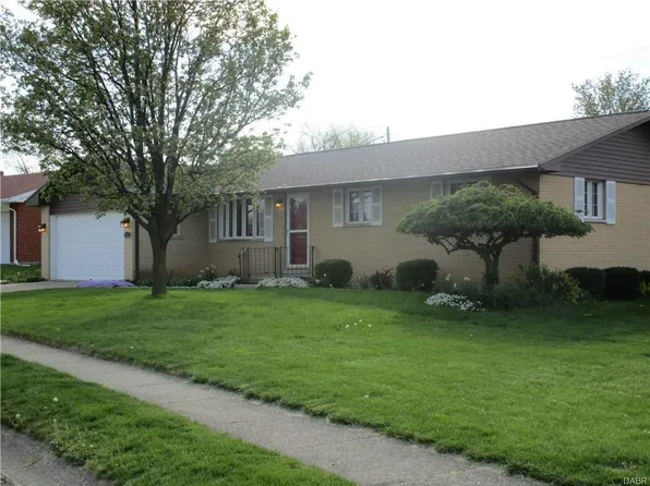 541 Michael Pl, Tipp City, OH 45371