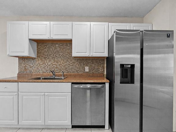 2nd image of 2561 SE Jason Avenue
