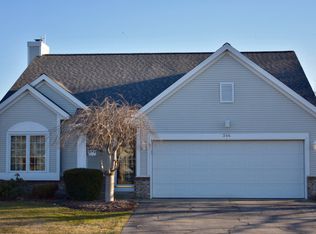 344 Royal Park Dr, Zeeland, MI