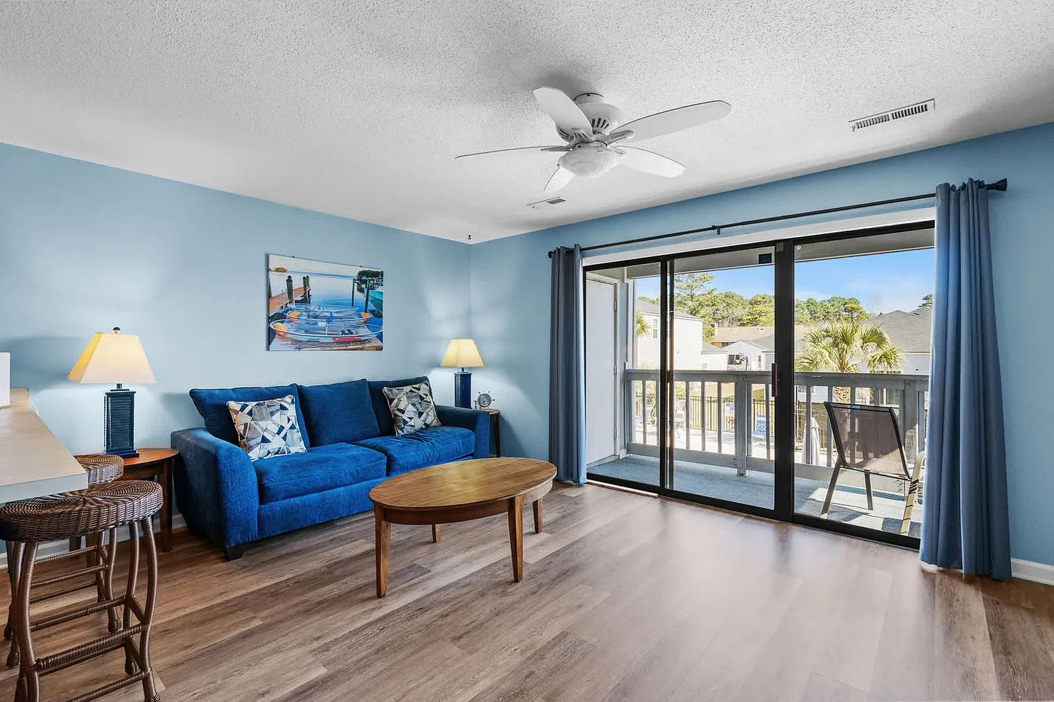 1 bed, 1.0 bath, 721 sqft, $2,707 — Photo 1