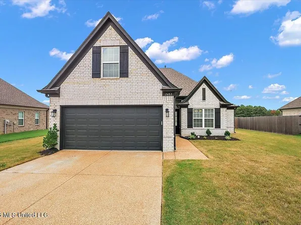 2482 Dela Dr, Southaven, MS 38672