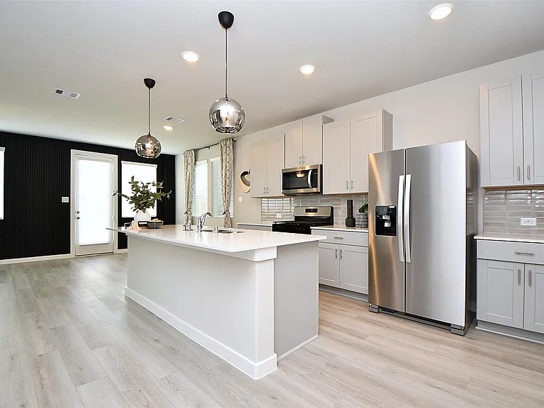 4212 Lyons Fall Dr — Photo 4