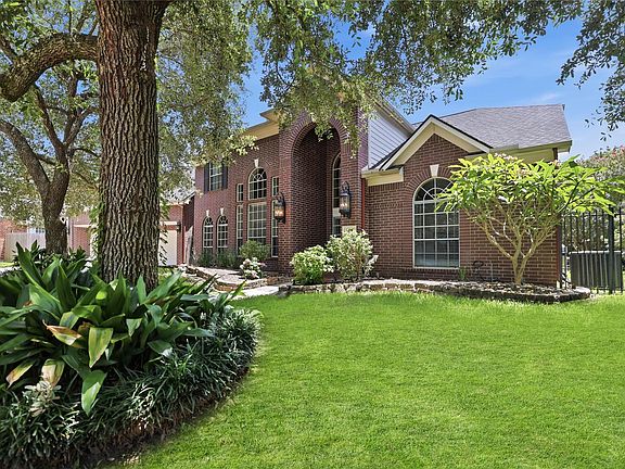 2nd image of 11519 Pecan Canyon Ct