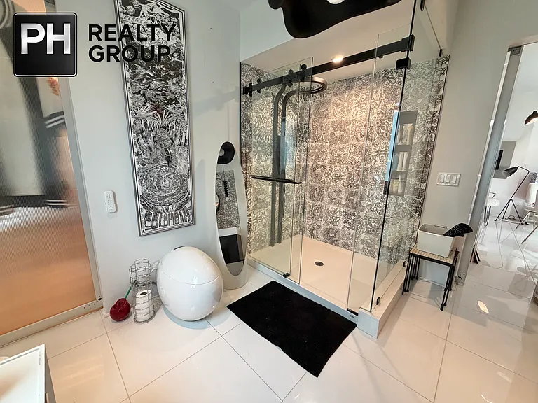 87 Oxford Ave #1 — Photo 17