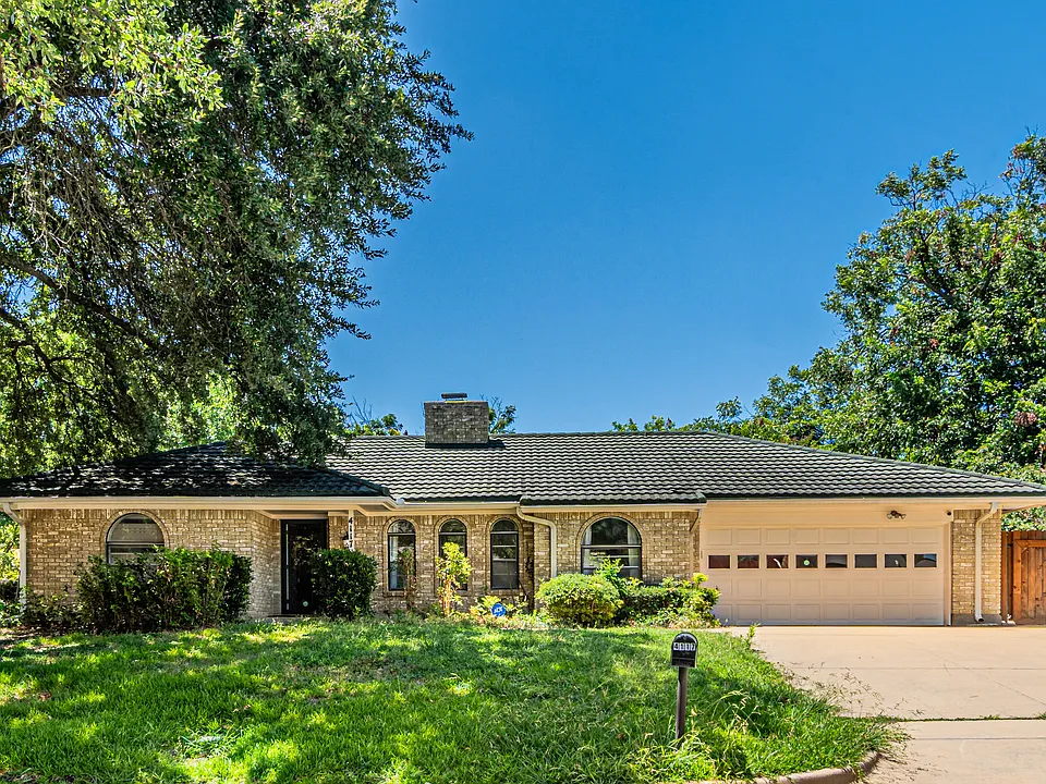 4117 Aragon Dr