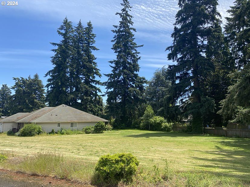 1st image of 1000 NE 104th Ave