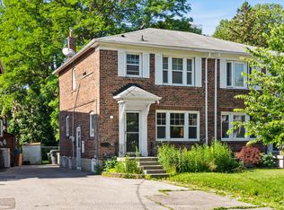 21 Thursfield Cres, Toronto, ON M4G 2N4