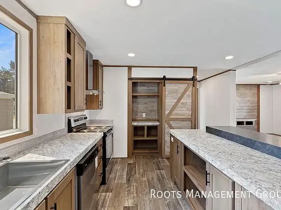5th image of 354 Robin Ln #354RO