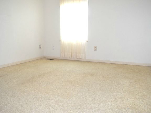 3rd image of 24709 Greater Mack Ave