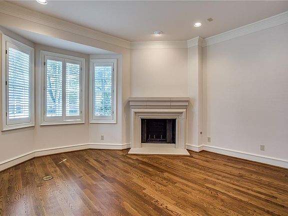 4th image of 3540 Granada Ave