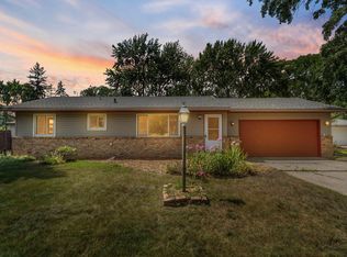4351 Rahn Rd, Eagan, MN 55122