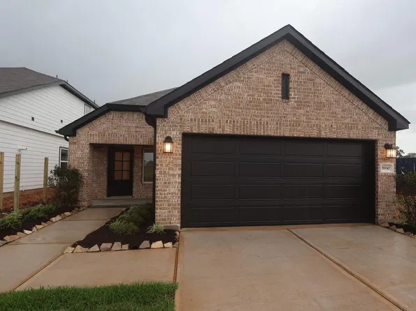 5930 Texas Sun Dr, Fulshear, TX 77441