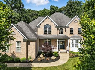 1023 Sophia Ln, Mars, PA 16046