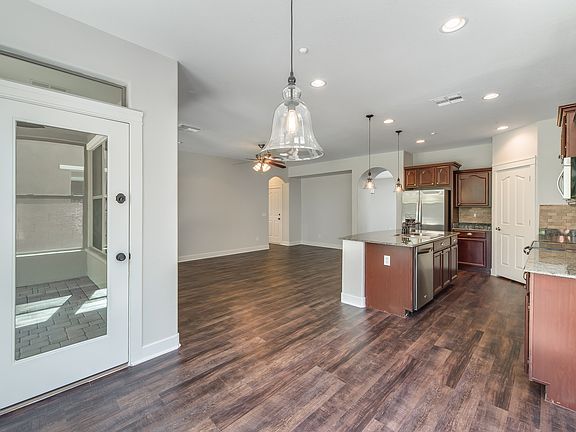 3rd image of 29728 N 121st Ave