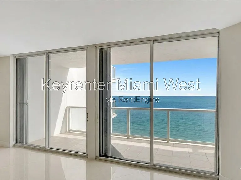16485 Collins Ave #932 — Photo 12