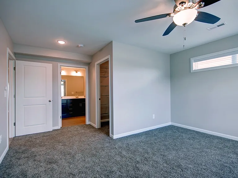 Middletown Place Apartments — Photo 48