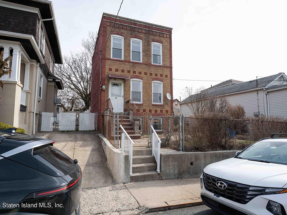 1st image of 29 Windom Ave