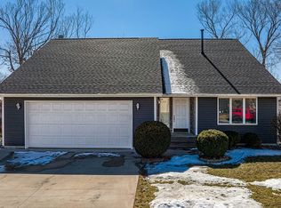1825 Hidden Hollow Ln NW, Cedar Rapids, IA 52405