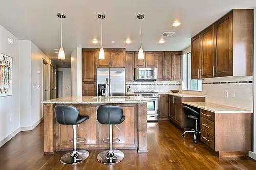 10610 NE 9th Pl #1102 Photo 1
