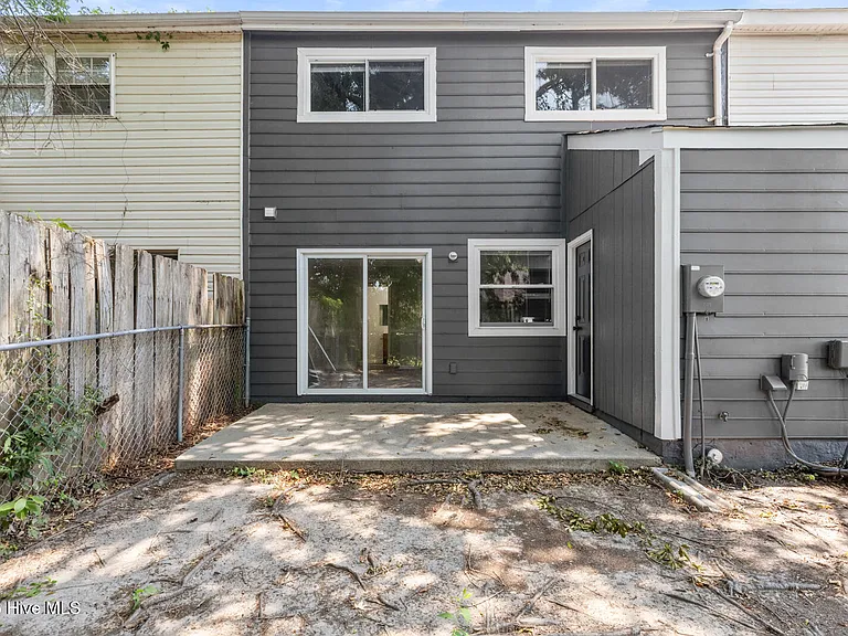 526 Myrtlewood Cir — Photo 21