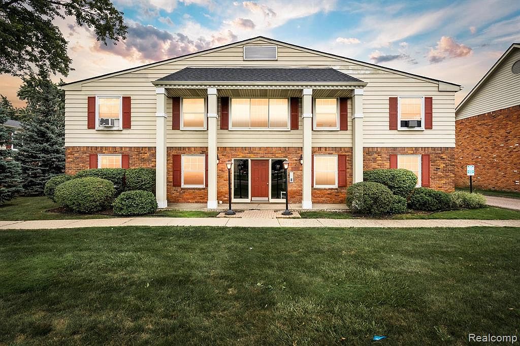 811 W Maple Rd, Clawson, MI 48017 Zillow