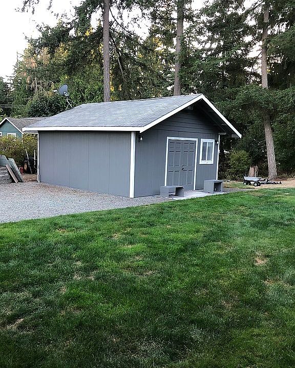 2nd image of 15628 W Lake Goodwin Rd