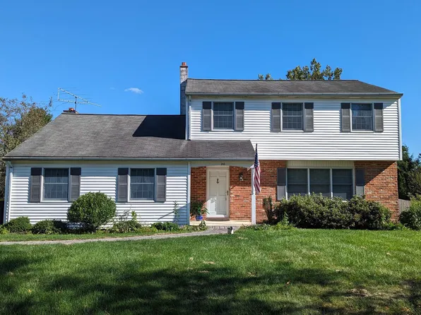 20 Valley View Dr, Fountainville, PA 18923