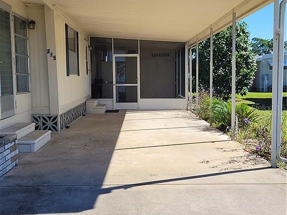 4th image of 215 Water Oak Ln