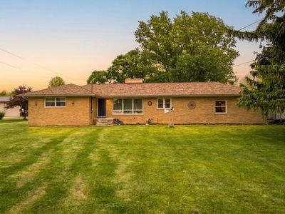 2595 Yargerville Rd, La Salle, MI, 48145