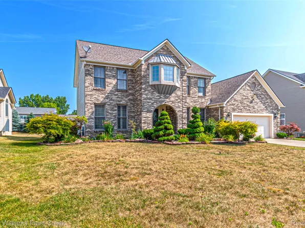5555 Chatham Ln, Grand Blanc, MI 48439