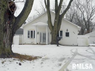 806 E London Ave, Peoria Heights, IL