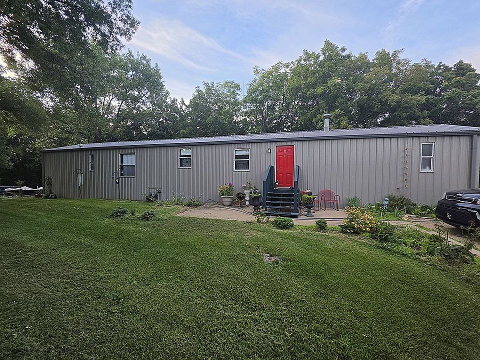 1st image of 700 N Broadway St Lot D8