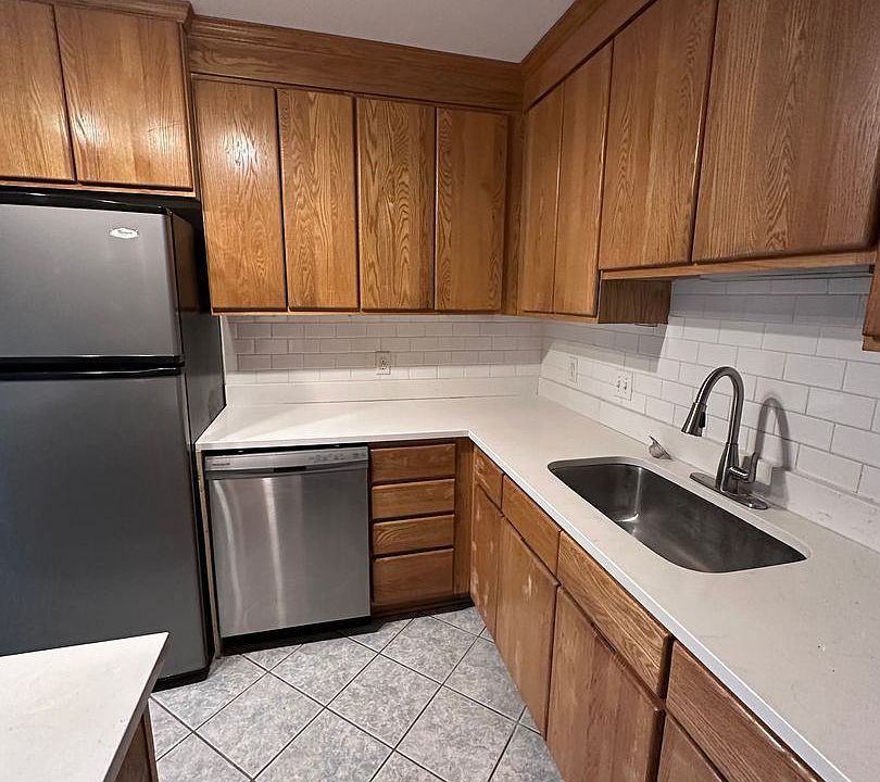 1st image of 6024-6026 35th St W #6024