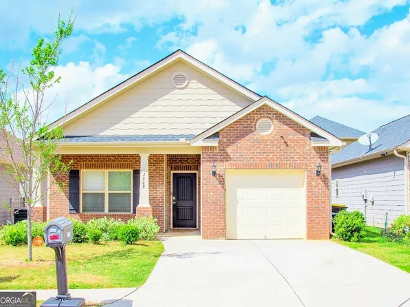 2608 Lovejoy Crossing St, Hampton, GA 30228