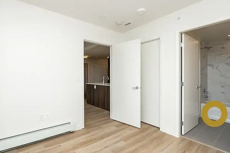 6137 Cambie St #501 — Photo 11
