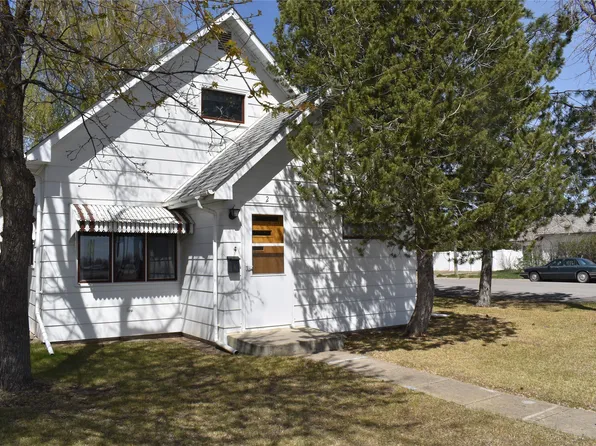 2 S Main St, Conrad, MT 59425