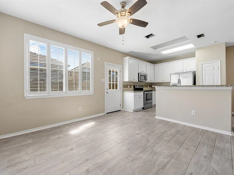 25211 Bentley Glen Ln — Photo 7