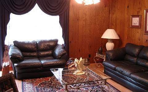 2nd image of 131 Allenwood Cir SW