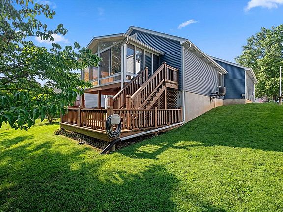 3rd image of 10421 Ashby Place Ln