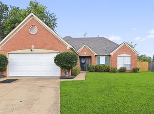 5411 Bare Oak Dr, Memphis, TN 38141