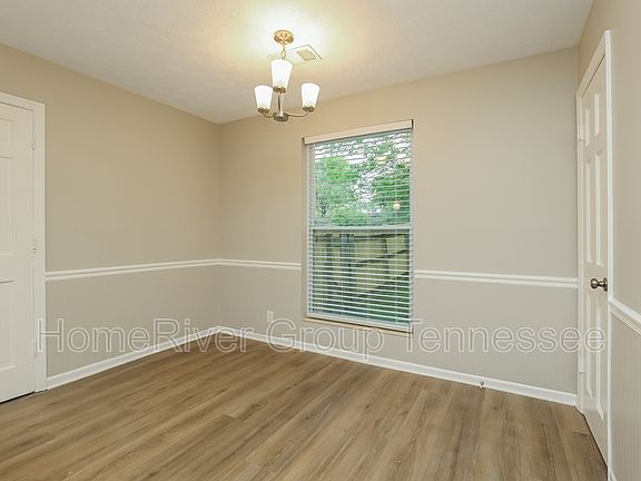 5th image of 3510 Wood Bridge Dr