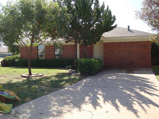 1st image of 3901 Chris Dr
