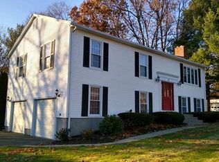 20 Chestnut Hill Rd, South Hadley, MA 01075